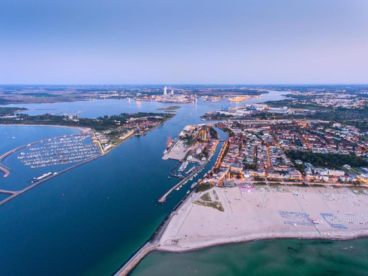 Saturn, Strandnah Ferienhaus Rostock